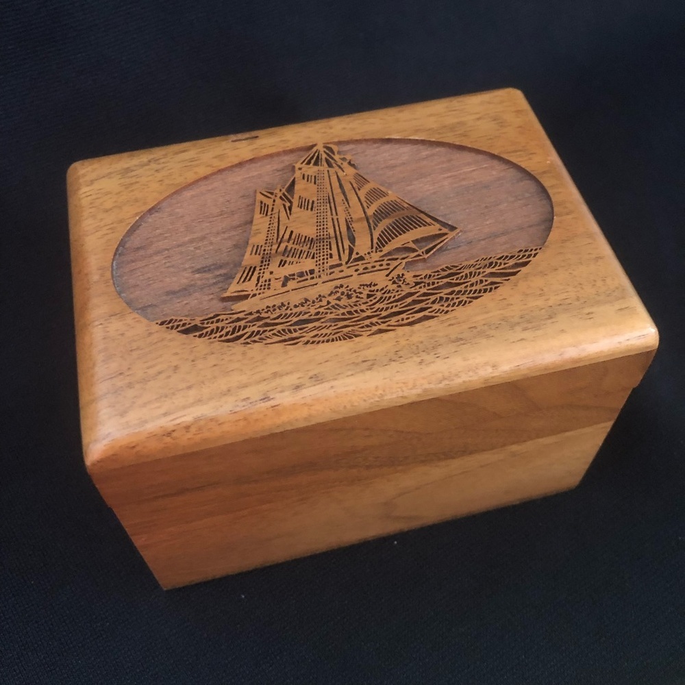 Vintage Lasercraft Walnut Oak Box Ship Sail Business Card Holder Trinket Box - Picture 11 of 11
